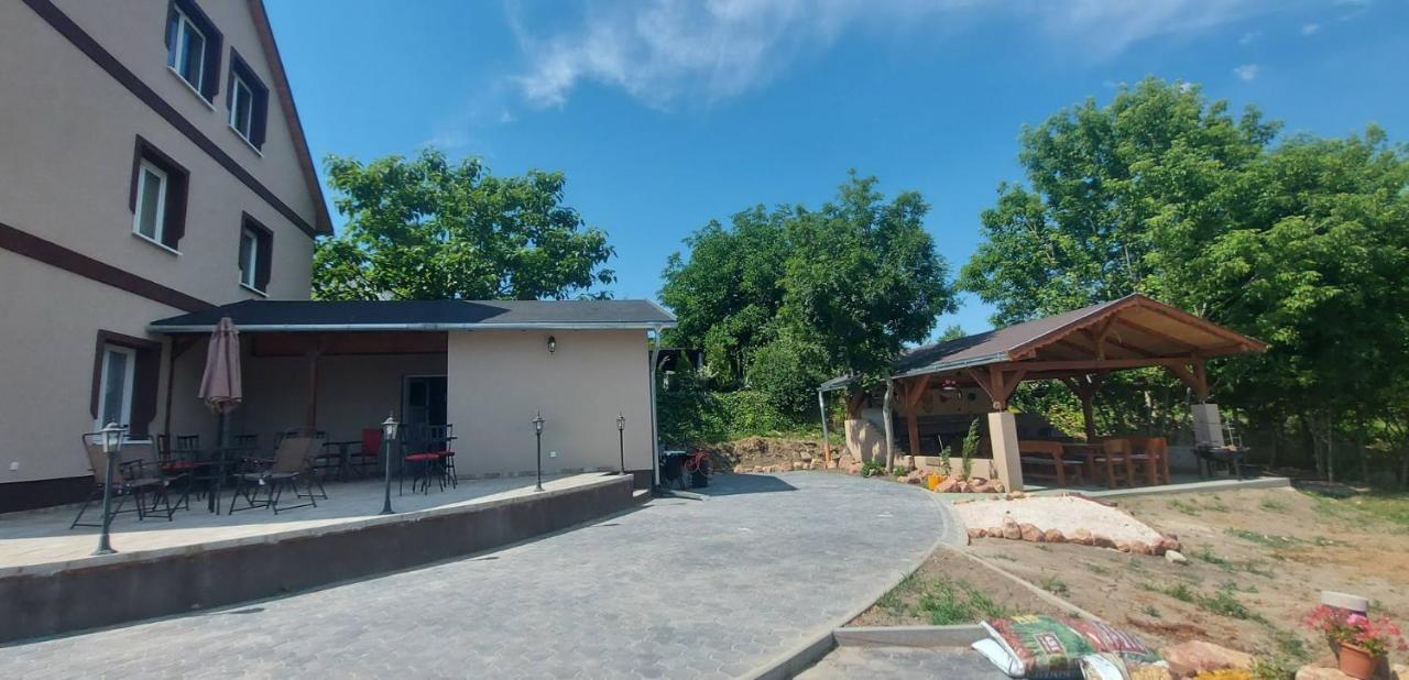 Villa Verteskacsa Vertesacsa Exterior photo
